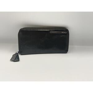 Kenneth Cole New York Large Leather Zip Around Black Wallet